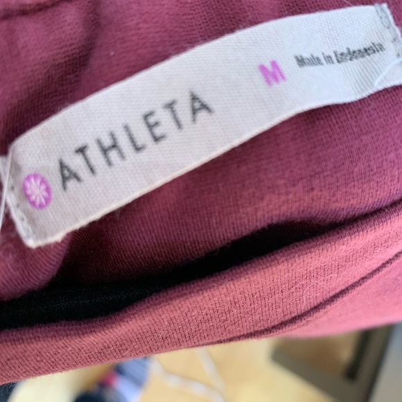 Athleta En Route Dress in Chianti - Picture 4 of 5